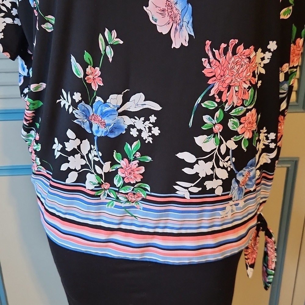 Rafaella Floral Print Top with Side Tie - Picture 4 of 11